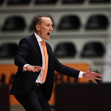 Norrköping Dolphins tränare Mikko Riipinen