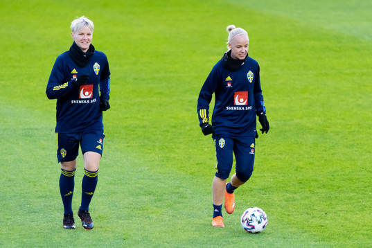 Nilla Fischer and Caroline Seger