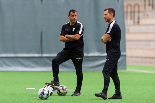 Tränare Cristian Loayza och Peter Svanström