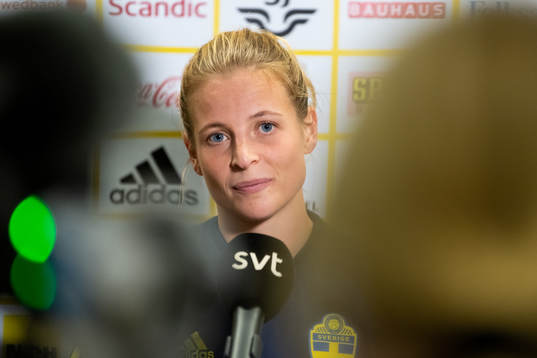 Anna Anvegård is being interviewed