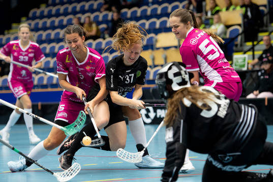 s Andrea Gämperli och Lunds Malin Heyden