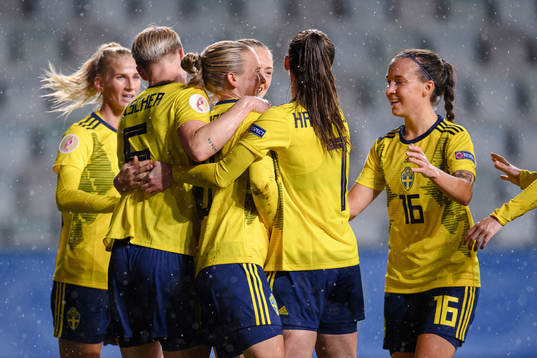 Bläddra bland fler bilder av Football, UEFA Women's Euro Qualifier, Sweden - Latvia
