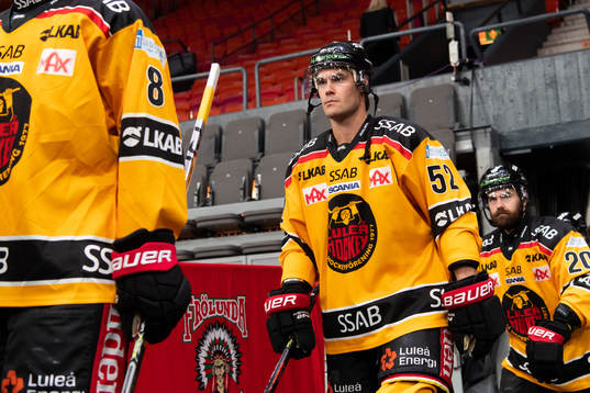Luleås Karl Fabricius innan ishockeymatchen i SHL mellan