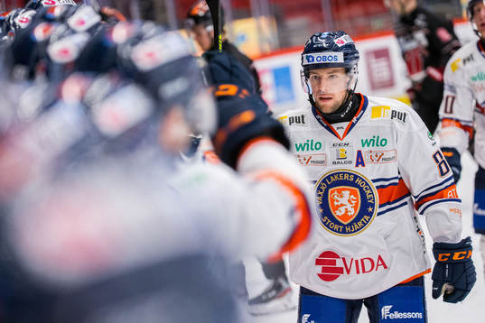 Växjös Robert Rosén jublar