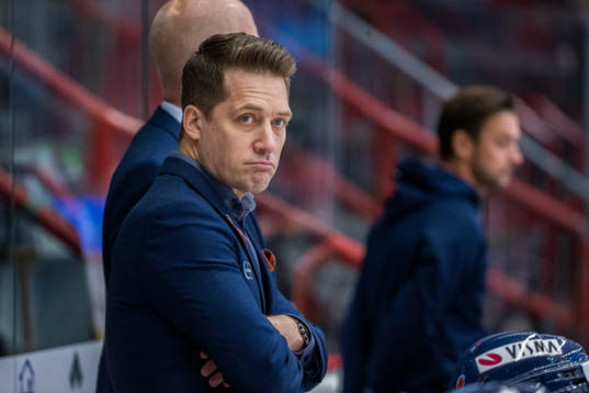 Växjös tränare Sam Hallam
