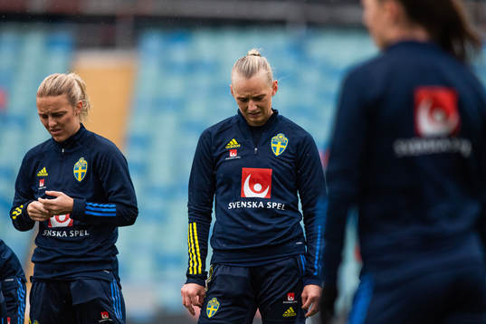 Mimmi Larsson and Stina Blackstenius