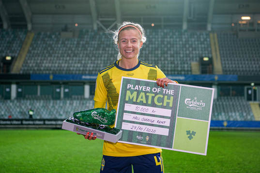 Hanna Glas of Sweden given the award as player of the game
