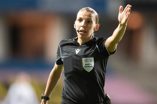 Referee Stéphanie Frappart