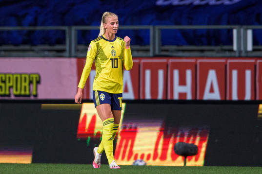 Sofia Jakobsson of Sweden celebrates the 1-0 goal