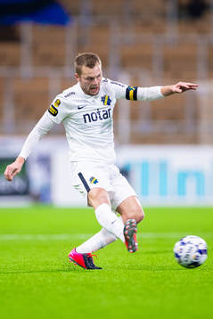 s Sebastian Larsson
