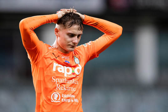 AFC Eskilstunas Pontus Rödin deppar