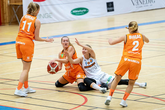 Helsingborgs Vendela Genell mot Umeås Isabelle Edholm