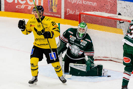 Västerås Henrik Hetta jublar