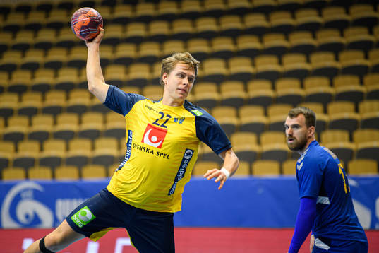 Lucas Pellas of Sweden
