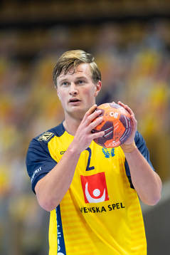 Jonathan Carlsbogård of Sweden