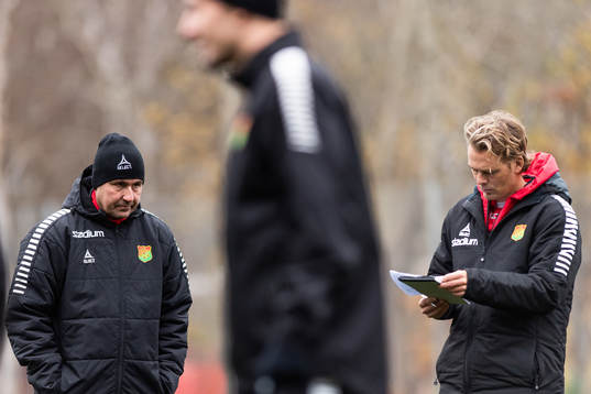Tränare Stefan Jacobsson och assisterande tränare Fredrik