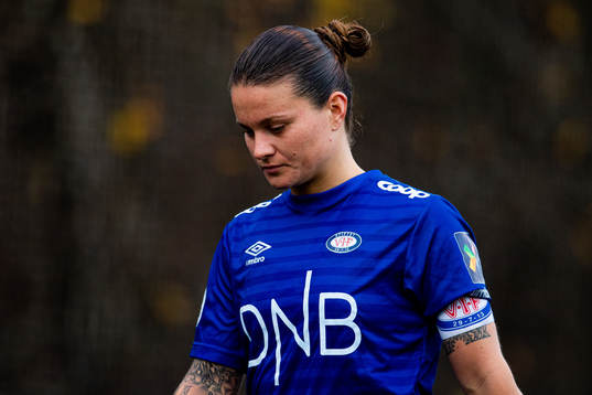 Sherida Spitse of Vålerenga looks dejected