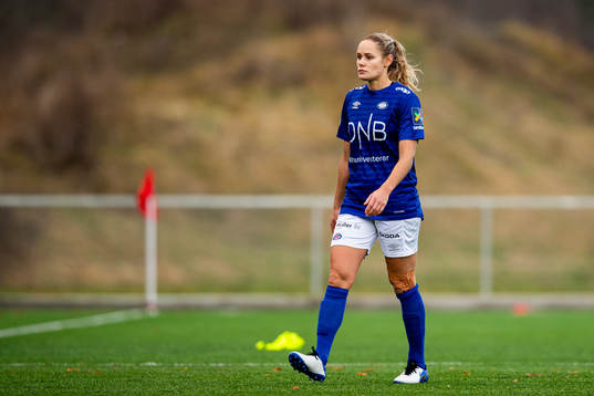 Andrine Tomter of Vålerenga looks dejected