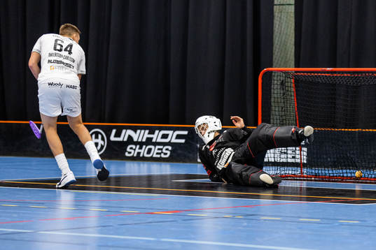 Fagerhult Habos Tim Andersson Carlsson gör 1-0 på straff