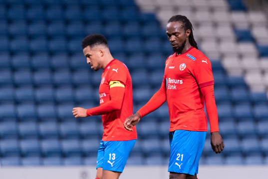 Helsingborgs Martin Olsson och Kebba Ceesay deppar