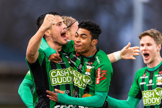 Varbergs Astrit Selmani jublar