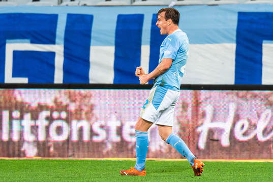 Malmö FFs Eric Larsson jublar