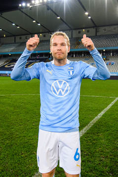 Malmö FFs Oscar Lewicki jublar