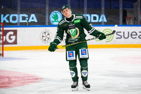 Färjestads Olle Lycksell  deppar