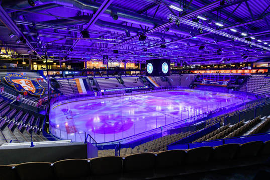 Interiör vy från Vida arena före ishockeymatchen i SHL