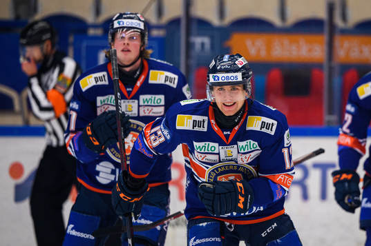 Växjös Jack Drury jublar