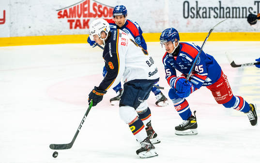 Oskarshamns Jan Ordos och Djurgårdens Tobias Björnfot