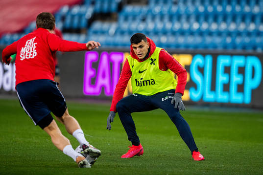 Mohamed «Moi» Elyounoussi of the Norwegian national
