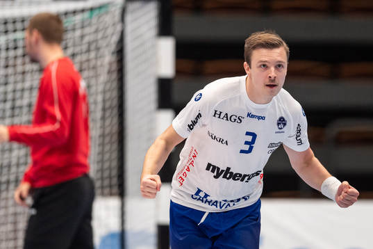 Hallbys Marcus Erlandsson jublar