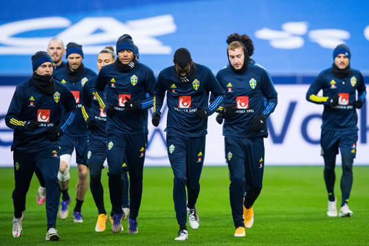Victor Nilsson Lindelöf, Robin Quaison, Alexander Isak and