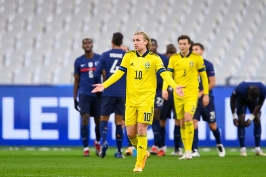 Emil Forsberg of Sweden looks dejected