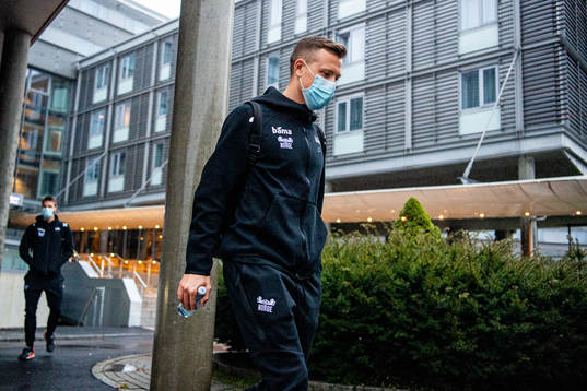 Bläddra bland fler bilder av Football, Nations League, Norway, departure