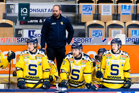 Södertäljes assisterande tränare Nichlas Falk