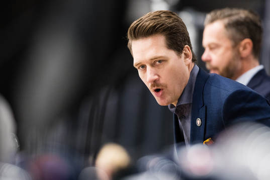 Växjös tränare Sam Hallam