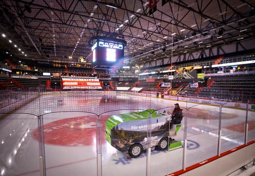 Ismaskien i Behrn Arena