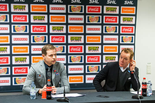 Oskarshamns tränare Martin Filander och Örebros tränare