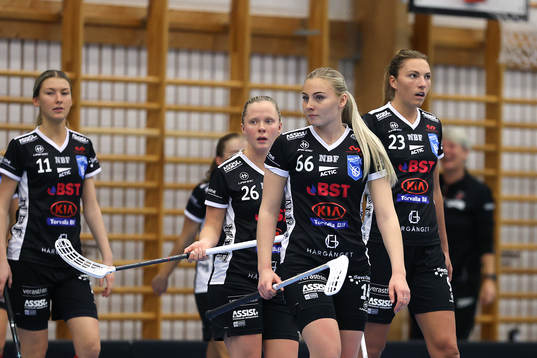 Pixbo glömde matchställen i Göteborg och fick låna