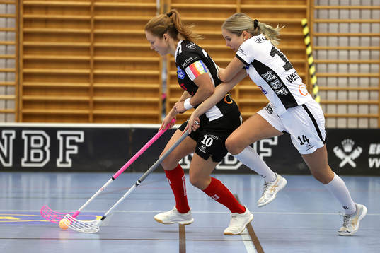 Pixbos Ida Sundberg och Nackas Daniela Westerlund