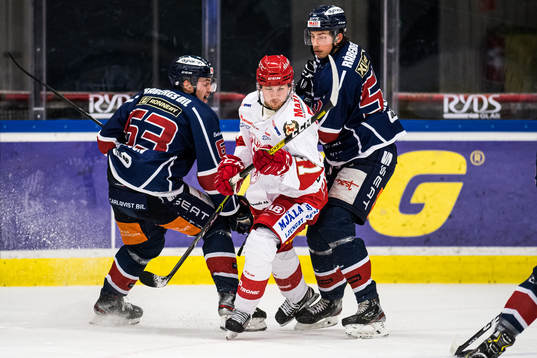 Trojas William Romfors  och Kallinges Ludvig Carlsson och