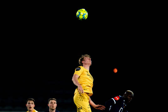 Isak Amundsen of Bodø/Glimt and Moses Dramwi Mawa of