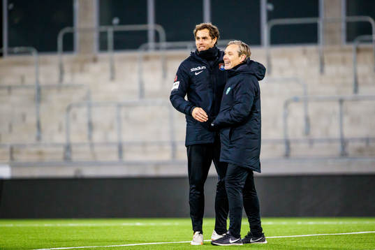 Örgrytes assisterande tränare Johan Elmander och