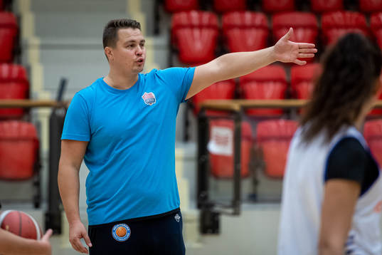 Head Coach Ville Tuominen