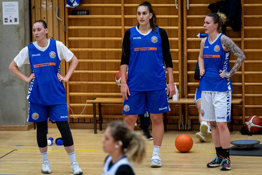 Madeleine Hulth Olsson, Vasiliki Louka och Sara Rokkanen
