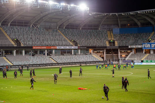 Lagen värmer upp på Gamla Ullevi