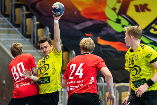 Guifs Fredrik Gustavsson och Sävehofs Sebastian Karlsson
