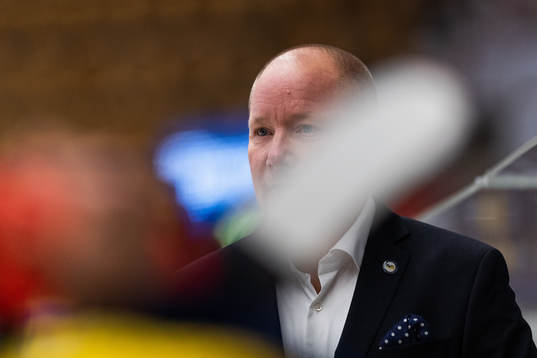 s assisterande tränare Jonas Holmström